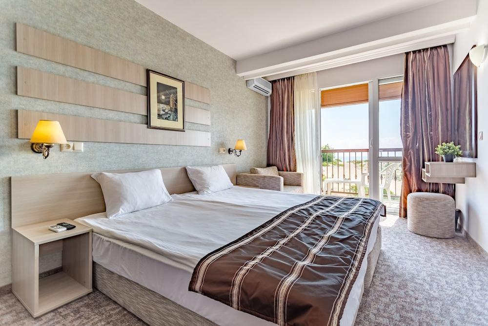 Hi Imperial Resort 4*